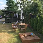 بيت ضيافة Rybacka 48 - Twoje Miejsce Wypoczynku, Domki, Studia, Rowery, Hulajnogi, E-foil, Balie Z Hydromasazem, Sprzet Do Polawiania Bursztynu