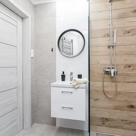 Rybacka 48 - Twoje Miejsce Wypoczynku, Domki, Studia, Apartamenty, Rowery, Hulajnogi Guest house Jantar
