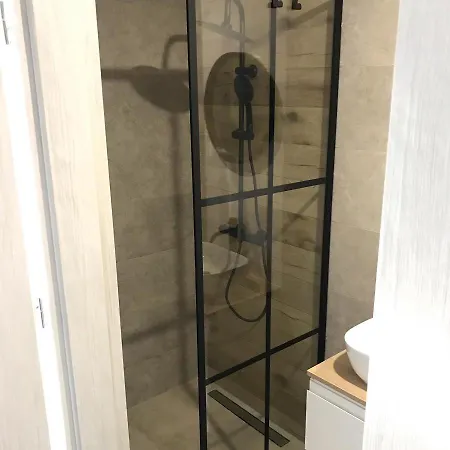 Rybacka 48 - Twoje Miejsce Wypoczynku, Domki, Studia, Rowery, Hulajnogi, E-foil, Balie Z Hydromasazem, Sprzet Do Polawiania Bursztynu Gasthuis Jantar