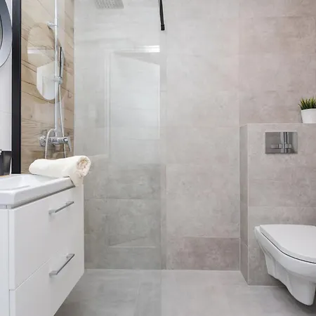 Gasthuis Rybacka 48 - Twoje Miejsce Wypoczynku, Domki, Studia, Rowery, Hulajnogi, E-foil, Balie Z Hydromasazem, Sprzet Do Polawiania Bursztynu