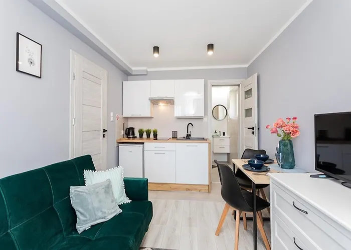 Rybacka 48 - Twoje Miejsce Wypoczynku, Domki, Studia, Rowery, Hulajnogi, E-foil, Balie Z Hydromasazem, Sprzet Do Polawiania Bursztynu Гостевой дом Янтар