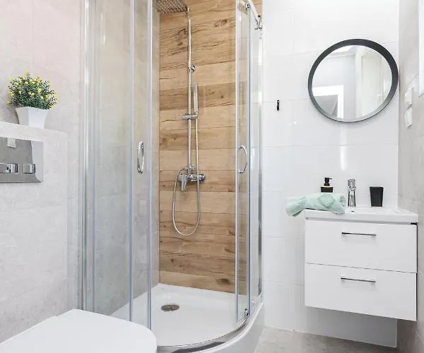 Гостевой дом Rybacka 48 - Twoje Miejsce Wypoczynku, Domki, Studia, Rowery, Hulajnogi, E-foil, Balie Z Hydromasazem, Sprzet Do Polawiania Bursztynu Янтар