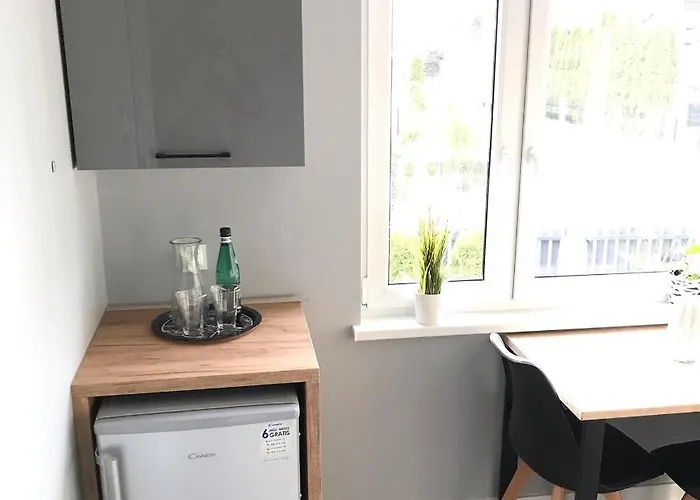 Rybacka 48 - Twoje Miejsce Wypoczynku, Domki, Studia, Rowery, Hulajnogi, E-foil, Balie Z Hydromasazem, Sprzet Do Polawiania Bursztynu Янтар