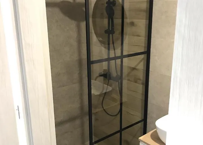 Rybacka 48 - Twoje Miejsce Wypoczynku, Domki, Studia, Rowery, Hulajnogi, E-foil, Balie Z Hydromasazem, Sprzet Do Polawiania Bursztynu Гостевой дом Янтар