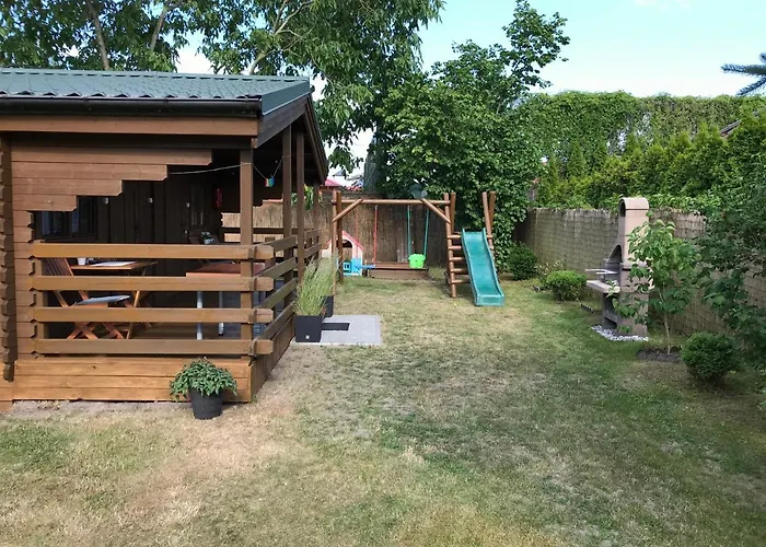 Гостевой дом Rybacka 48 - Twoje Miejsce Wypoczynku, Domki, Studia, Rowery, Hulajnogi, E-foil, Balie Z Hydromasazem, Sprzet Do Polawiania Bursztynu Янтар