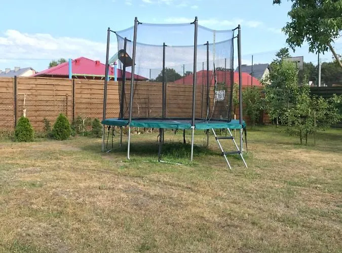 Rybacka 48 - Twoje Miejsce Wypoczynku, Domki, Studia, Rowery, Hulajnogi, E-foil, Balie Z Hydromasazem, Sprzet Do Polawiania Bursztynu Гостевой дом 3*